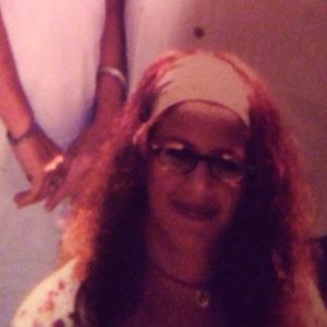 Meet your Posher, Cynthia